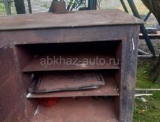 Продаю срочно духовку 