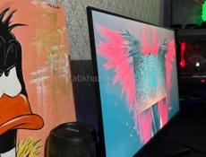 Компьютер со всей гарнитурой