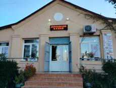 Требуются посудница, повар помощник повара, официант, музыкант