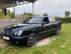 Mercedes-Benz E-Класс