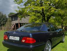 Mercedes-Benz E-Класс