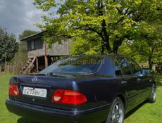 Mercedes-Benz E-Класс