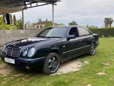 Mercedes-Benz E-Класс