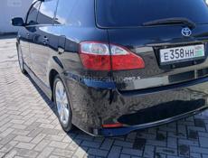 Toyota Ipsum