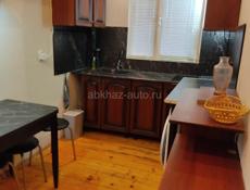 Продажа - 2 ком квартира в центре Сухума
