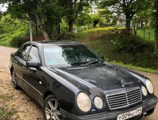 Mercedes-Benz E-Класс