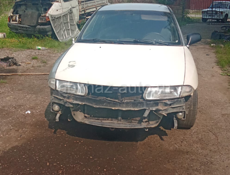 Mitsubishi Carisma