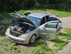 Mercedes-Benz 200-Series