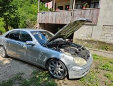 Mercedes-Benz 200-Series