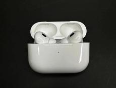 Новые наушники AirPods Pro