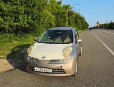 Nissan March