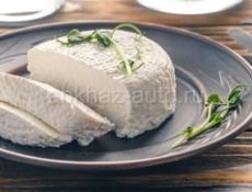Свежесобранный первый сыр. До 20кг.в наличии. Сыр свежими много коров. 