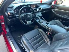 Lexus RS