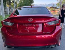 Lexus RS