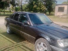 Mercedes-Benz 124