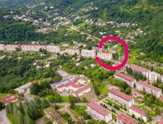 Продаётся квартира на первом этаже, Ул. Абжуйская 7кв2 всё в шаговой доступности, тел +79407730871