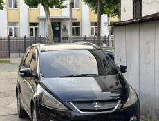 Mitsubishi Grandis