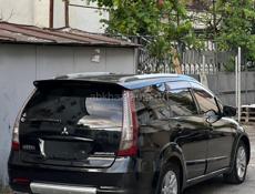 Mitsubishi Grandis