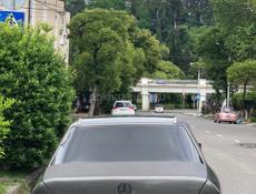 Mercedes-Benz 124
