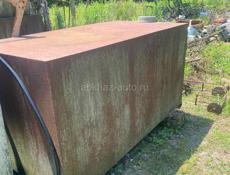 Продаю баки есть 2-3-4 тонки в хорошем состоянии 