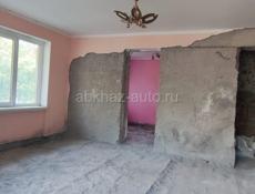 Продается 3 ком квартира, чешский проект, Новый район Сухум