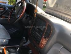 Lexus LX