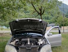 Mercedes-Benz 200-Series
