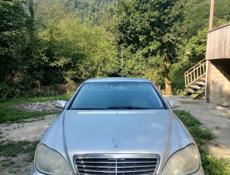 Mercedes-Benz 200-Series