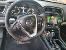 Nissan Maxima