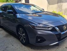 Nissan Maxima