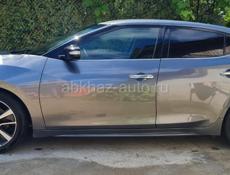 Nissan Maxima