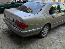 Mercedes-Benz E-Класс
