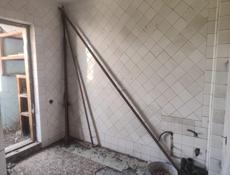 Продается 5ти комнатная квартира на Новом районе, в Сухуме, 