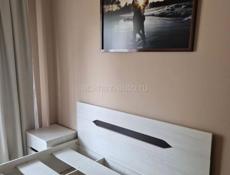 Двуспальная кровать с матрасом и тумбами . Доставка 