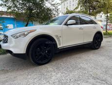 Infiniti FX