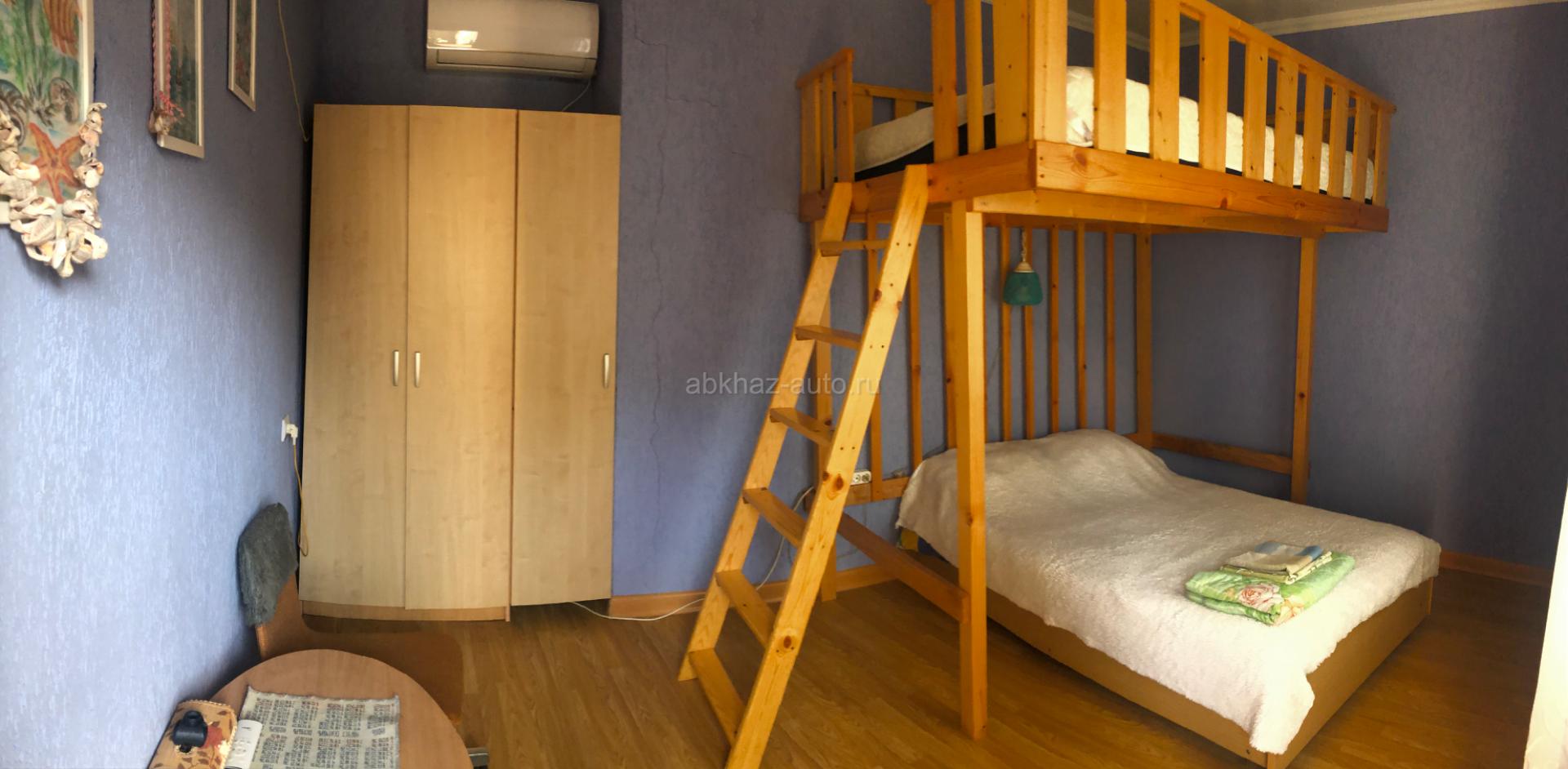 На большую компанию под ключ дом в центре 