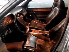 Mercedes-Benz 124