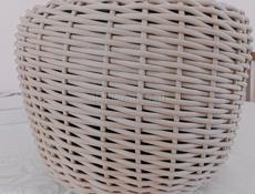 Кашпо из ротанга 