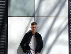 Ищу работу официантом опыт работы есть парень 19 лет писать звонить на ватсап +79407739770