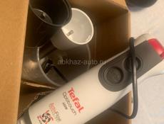 Блендер погружной Tefal  в своей коробке с инструкцией 