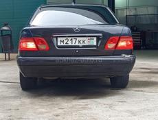 Mercedes-Benz E-Класс