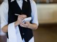Требуется официант в Новый Афон с проживанием 