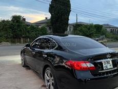 Nissan fuga