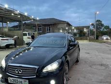 Nissan fuga