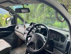 Mitsubishi L 400