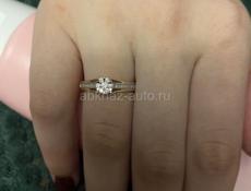 кольцо с бриллиантами Якутии 