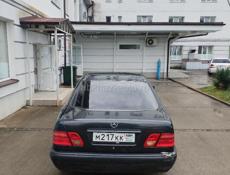 Mercedes-Benz E-Класс