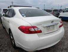 Nissan fuga