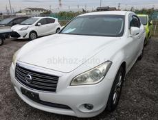 Nissan fuga