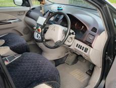 Mitsubishi Grandis